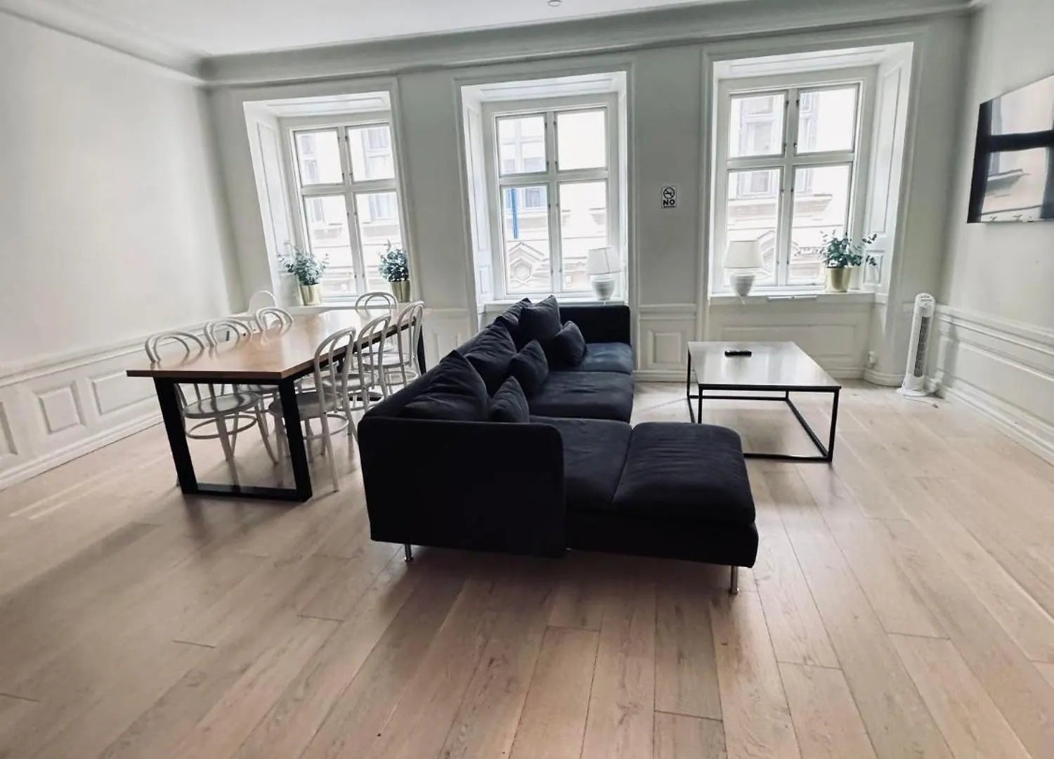 The Place To Be In Stockholm Old Town Apartament